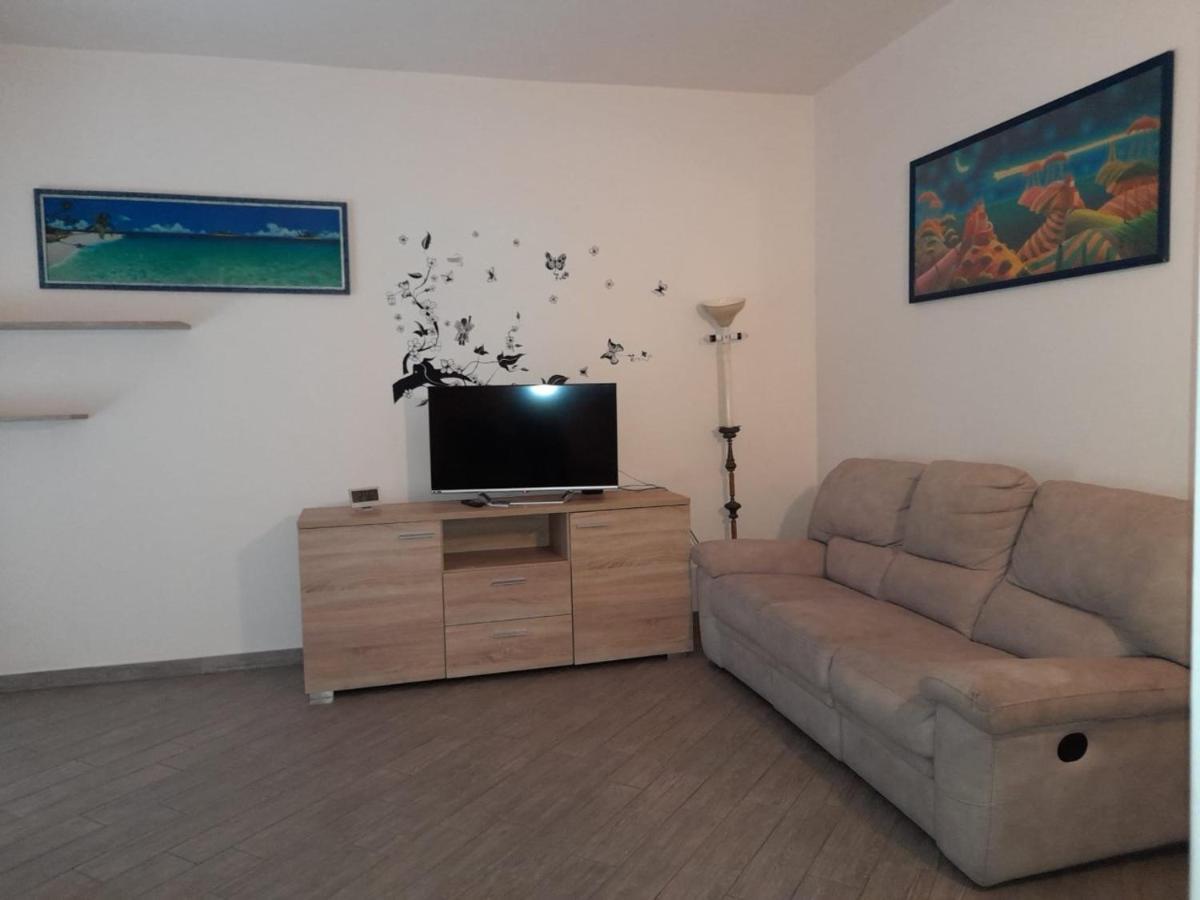 Ferienwohnung Casa Costa Outlet 2 Serravalle Scrivia Exterior foto